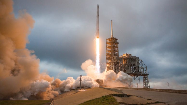 SpaceX launches Falcon 9 for cargo mission to ...