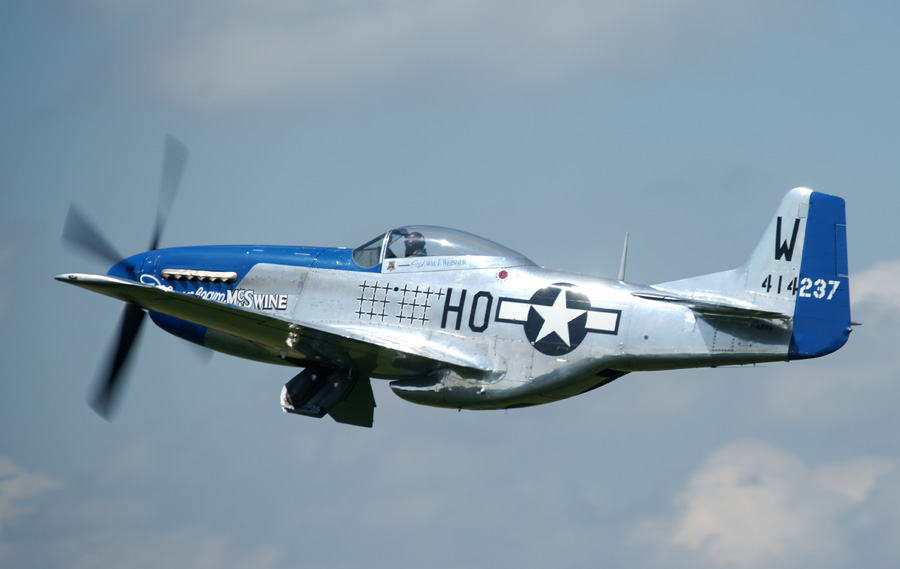 North American P-51D Mustang F-AZXS/414237/HO-W AVIATION NEWS ...