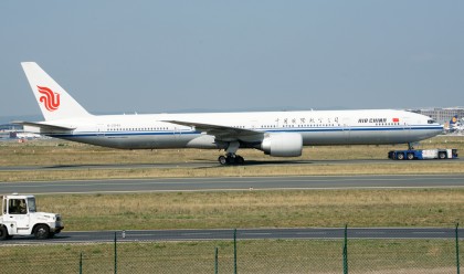 Boeing 777-300ER B-2045 Air China