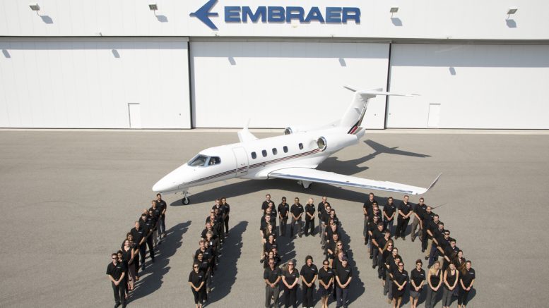 Embraer 1.100 commemorative jet