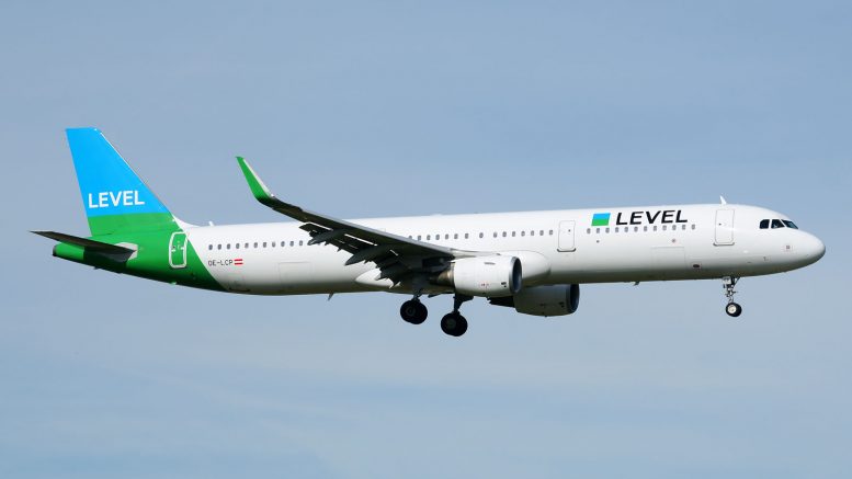 Airbus A321-211(WL) OE-LCP Level (Anisec)