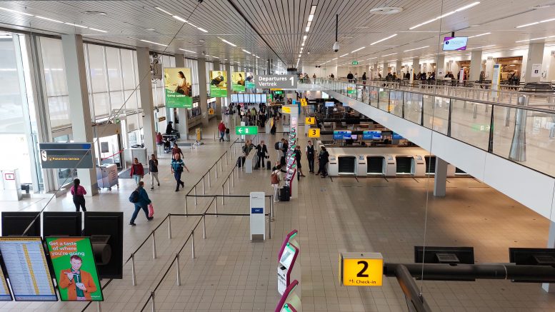 Passengers Schiphol low