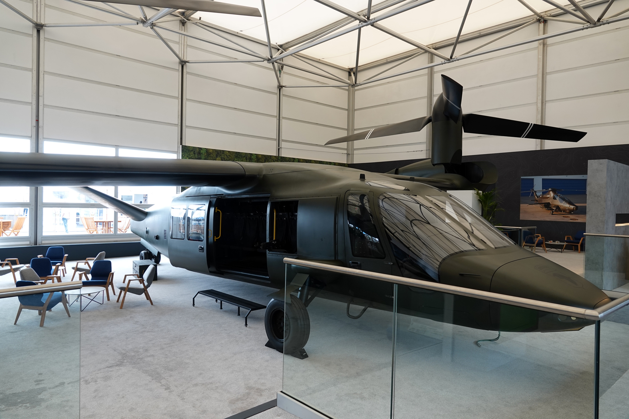 101st Airborne Division Unveils MV-75 FLRAA Model, Signaling