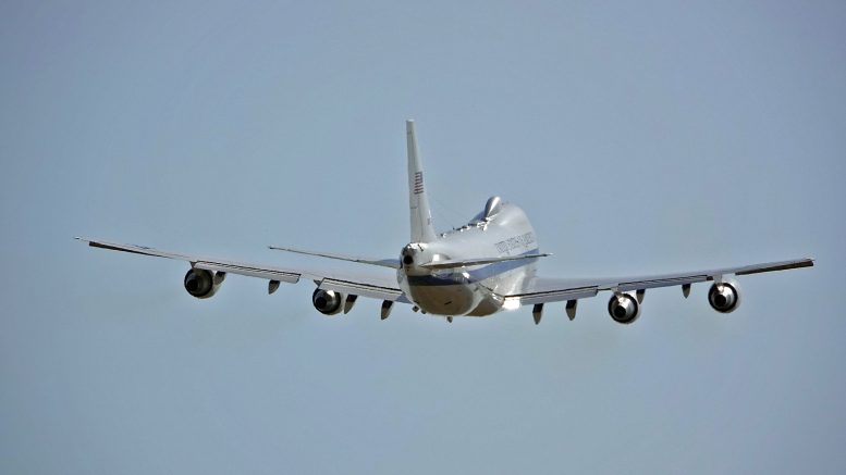 Boeing E-4B 73-1676 1st ACCS USAF