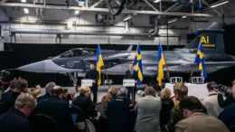 Zelenskyy and Kristersson Announce Gripen Fighter Jet Deal at Saab’s Linköping Facility
