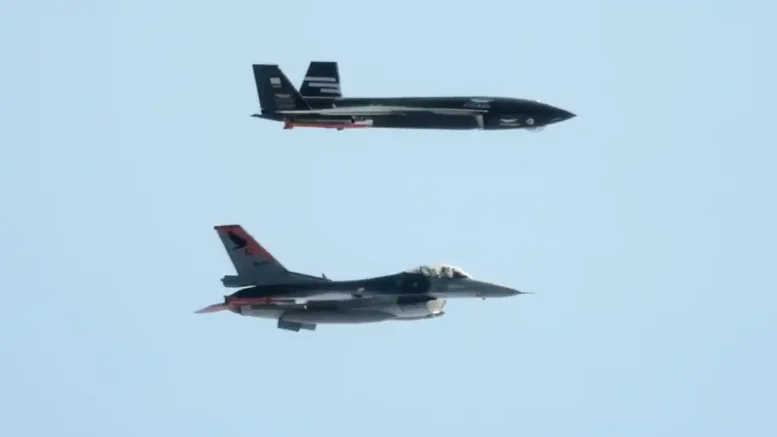 AYRAKTAR KIZILELMA LOCKED ONTO AN F-16, SCORED A DIRECT HIT IN SIMULATED FIRE