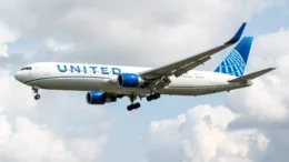 Boeing 767-322ER N666UA United Airlines