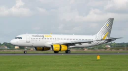 Airbus A320-232 EC-MKO Vueling Airways