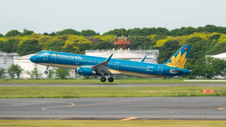 Airbus A321-231 VN-A606 Vietnam Airlines