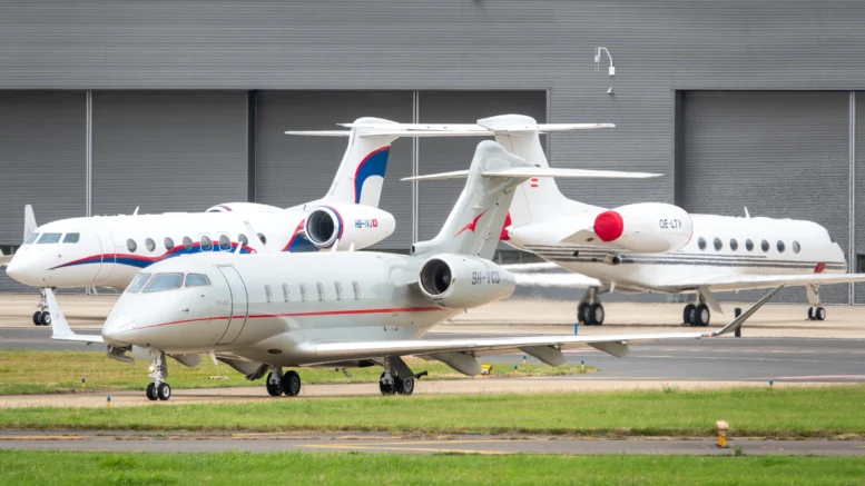 Bombardier Challenger 350 9H-VCD VistaJet