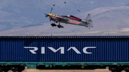 Aviation History: Pilot Dario Costa Completes Daring Train Landing in Türkiye