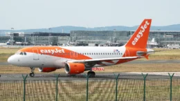 Airbus A319-111 OE-LQM easyJet