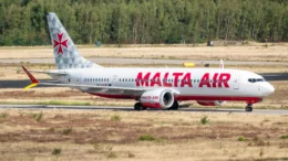 Boeing 737-8 MAX 200 9H-VUE Malta Air