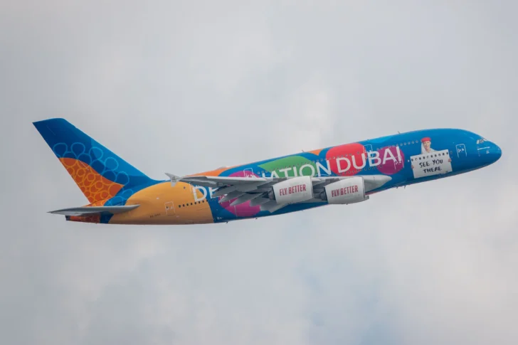 Airbus A380-861 A6-EOT Emirates