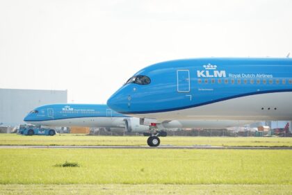 Airbus A350-941 PH-NZA KLM meets KLM Boeing 787-9 Dreamliner | Jeroen Vogelaar